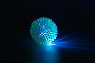 Игрушка Wogy пищалка Мяч  игольчатый, светится d=7см LED для собак фото