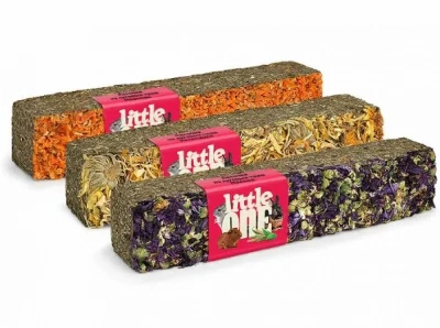 Little One 0,085кг Палочки из луговых трав с топпингом, ассорти для всех видов грызунов и кроликов.  фото